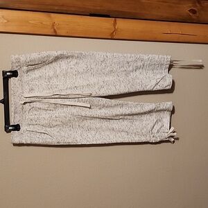 Bobbie Brooks capris